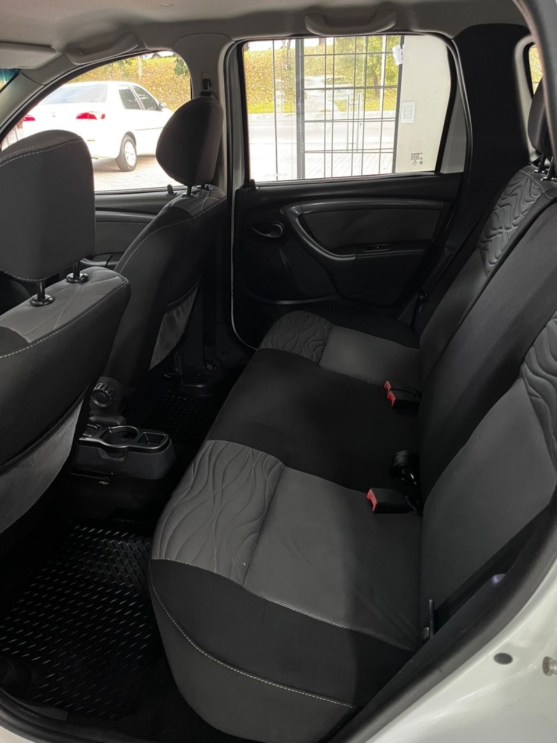 DUSTER 2.0 DYNAMIQUE 4X4 16V FLEX 4P MANUAL - 2014 - CAXIAS DO SUL