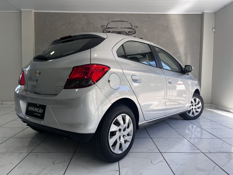 ONIX 1.4 MPFI LT 8V FLEX 4P MANUAL - 2013 - CAXIAS DO SUL