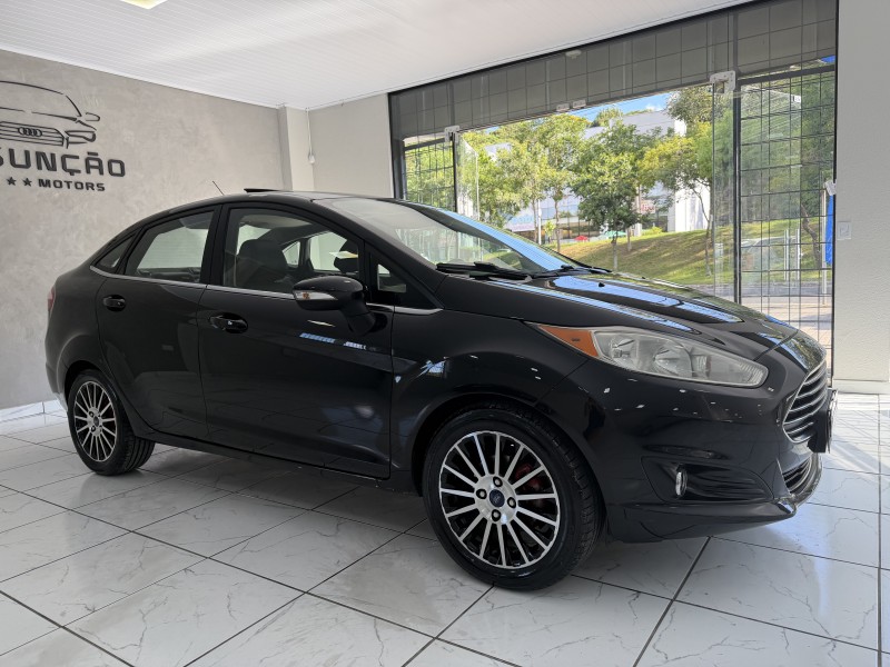 FIESTA 1.6 TITANIUM SEDAN 16V FLEX 4P MANUAL - 2015 - CAXIAS DO SUL