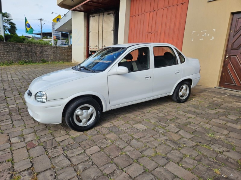 CLASSIC 1.6 MPFI LIFE 8V GASOLINA 4P MANUAL - 2007 - VERANóPOLIS