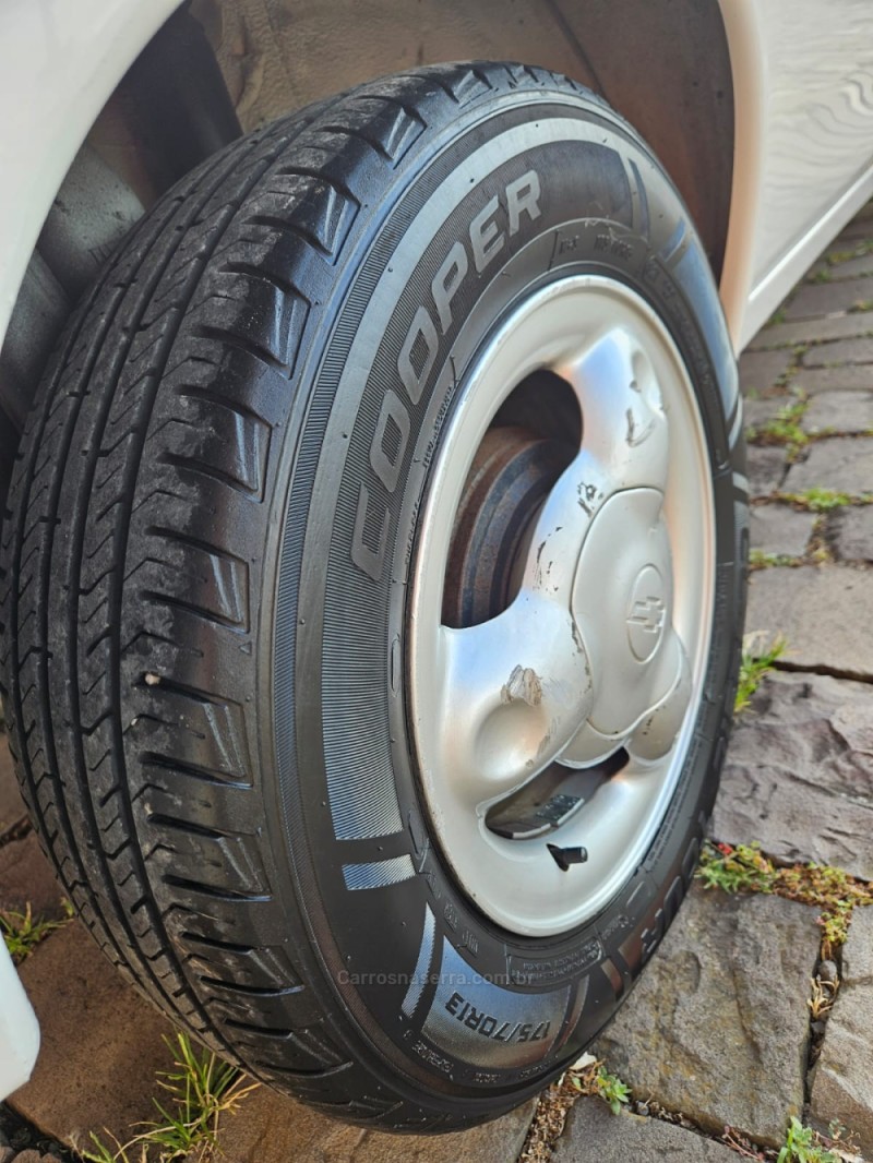 CLASSIC 1.6 MPFI LIFE 8V GASOLINA 4P MANUAL - 2007 - VERANóPOLIS