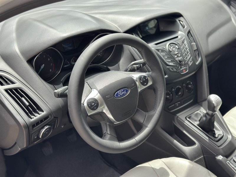 FOCUS 1.6 S 16V FLEX 4P MANUAL - 2014 - CAXIAS DO SUL