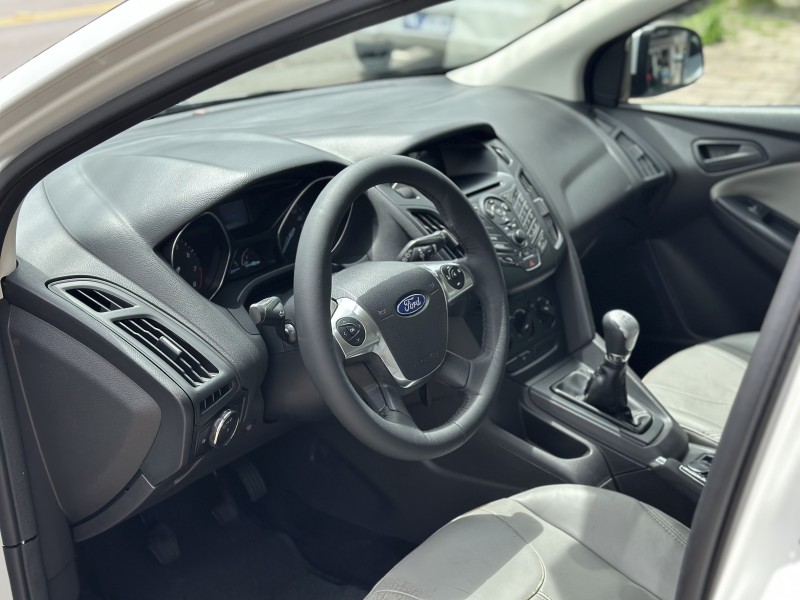FOCUS 1.6 S 16V FLEX 4P MANUAL - 2014 - CAXIAS DO SUL