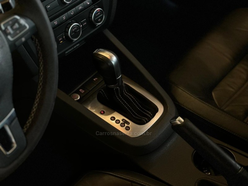 JETTA 2.0 TSI HIGHLINE 211CV GASOLINA 4P DSG - 2014 - CAXIAS DO SUL