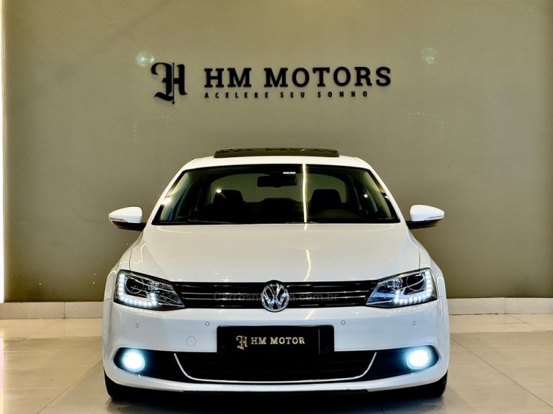 JETTA 2.0 TSI HIGHLINE 211CV GASOLINA 4P DSG - 2014 - CAXIAS DO SUL