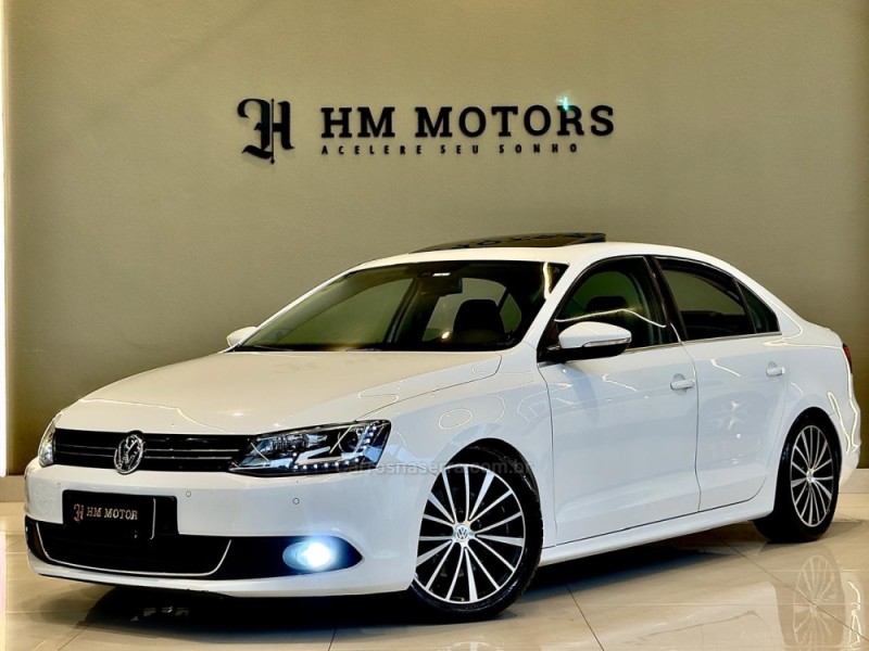 jetta 2.0 tsi highline 211cv gasolina 4p dsg 2014 caxias do sul