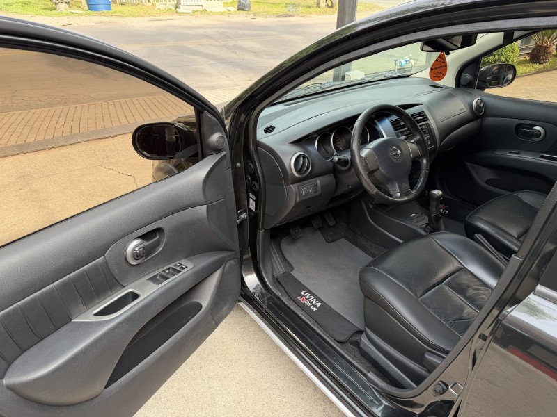 LIVINA 1.8 SL X-GEAR 16V FLEX 4P AUTOMÁTICO - 2011 - CAXIAS DO SUL