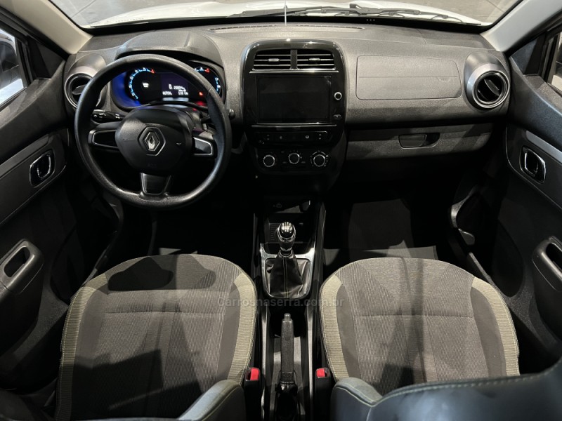 KWID 1.0 12V OUTSIDER FLEX 4P MANUAL - 2023 - CAXIAS DO SUL