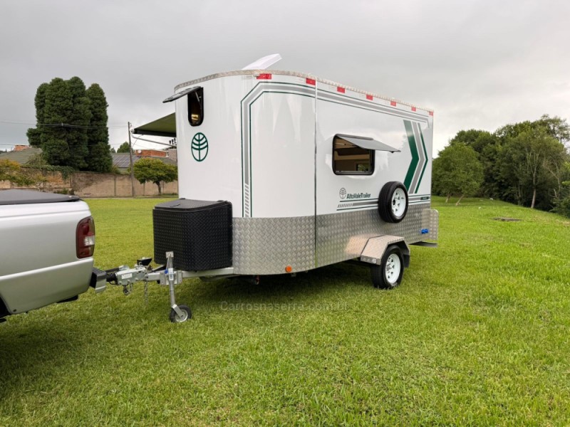 VITORIA TRAILER 1E  - 2025 - CANELA