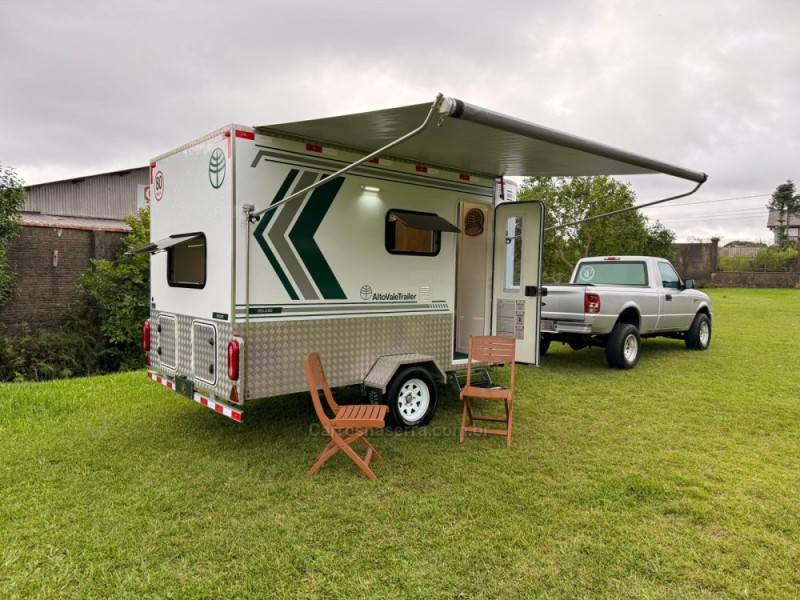 vitoria trailer 1e  2025 canela