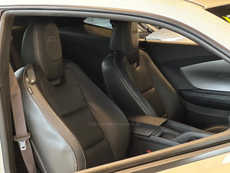 CAMARO 6.2 SS CONVERSÍVEL V8 GASOLINA 2P AUTOMÁTICO - 2015 - CAXIAS DO SUL