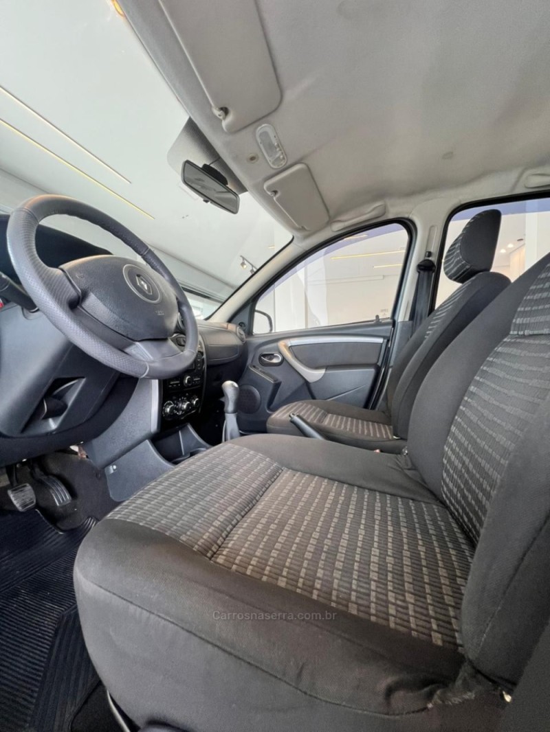 SANDERO 1.6 EXPRESSION 16V FLEX 4P MANUAL - 2013 - CAXIAS DO SUL