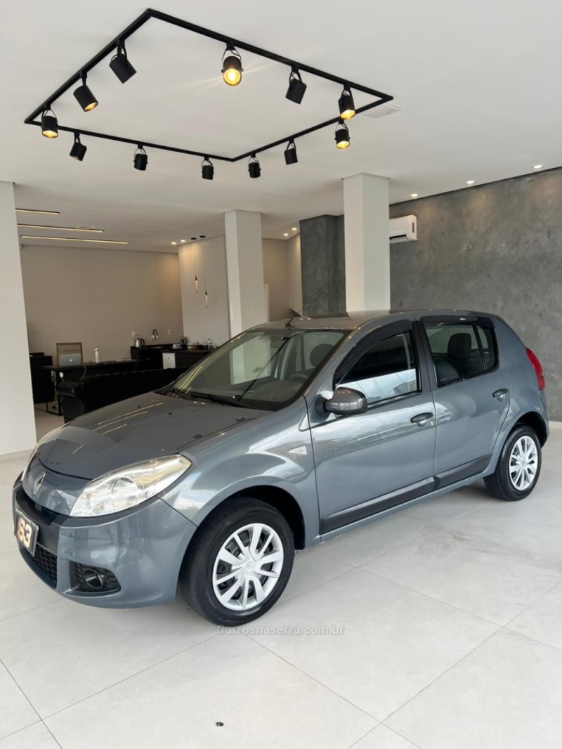SANDERO 1.6 EXPRESSION 16V FLEX 4P MANUAL - 2013 - CAXIAS DO SUL