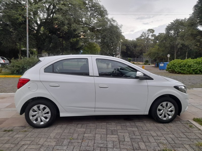 ONIX 1.0 LT4 12V FLEX 4P MANUAL - 2019 - FARROUPILHA