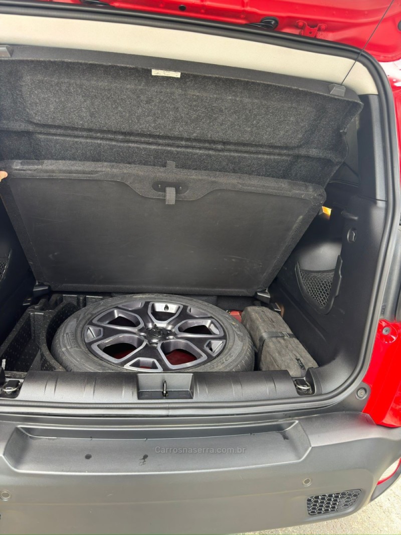 RENEGADE 1.8 16V FLEX LONGITUDE 4P AUTOMÁTICO - 2016 - SãO FRANCISCO DE PAULA