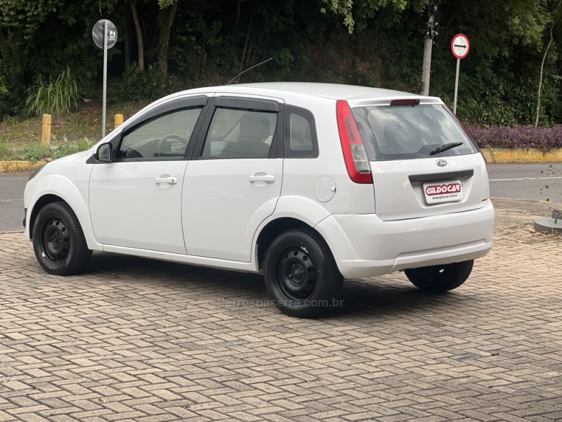 FIESTA 1.0 MPI 8V GASOLINA 4P MANUAL - 2013 - CAMPO BOM