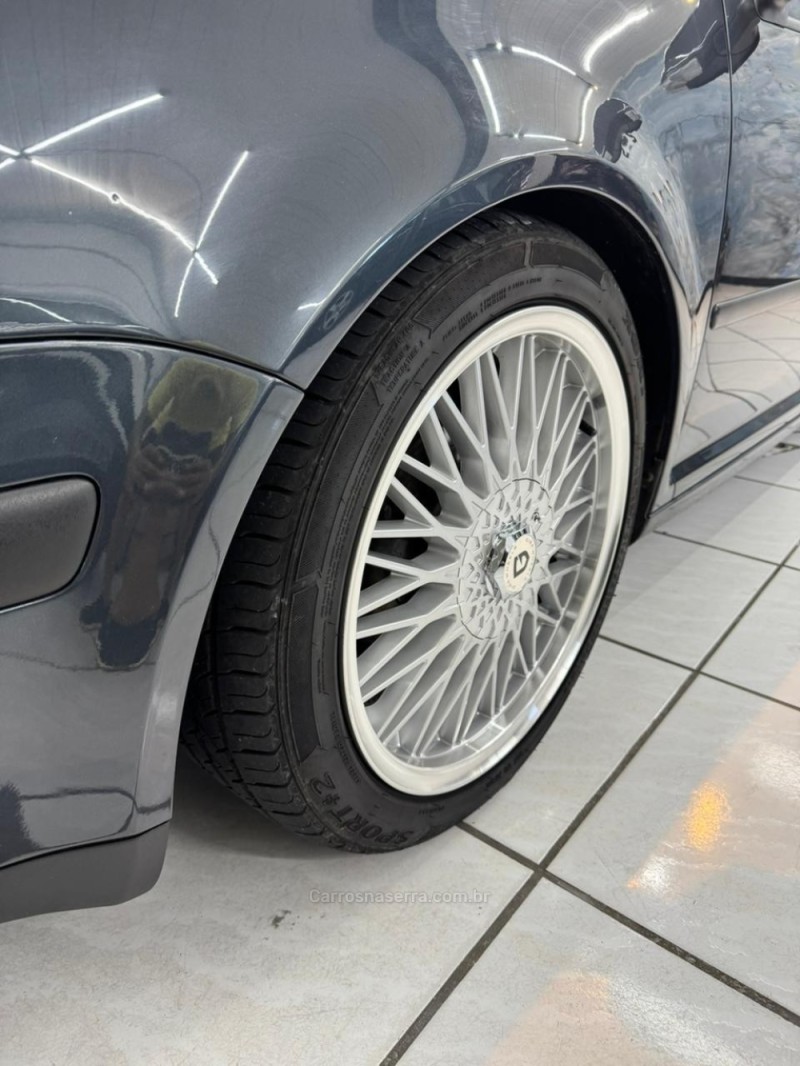 GOLF 1.6 SR GASOLINA 4P MANUAL - 2001 - CAXIAS DO SUL