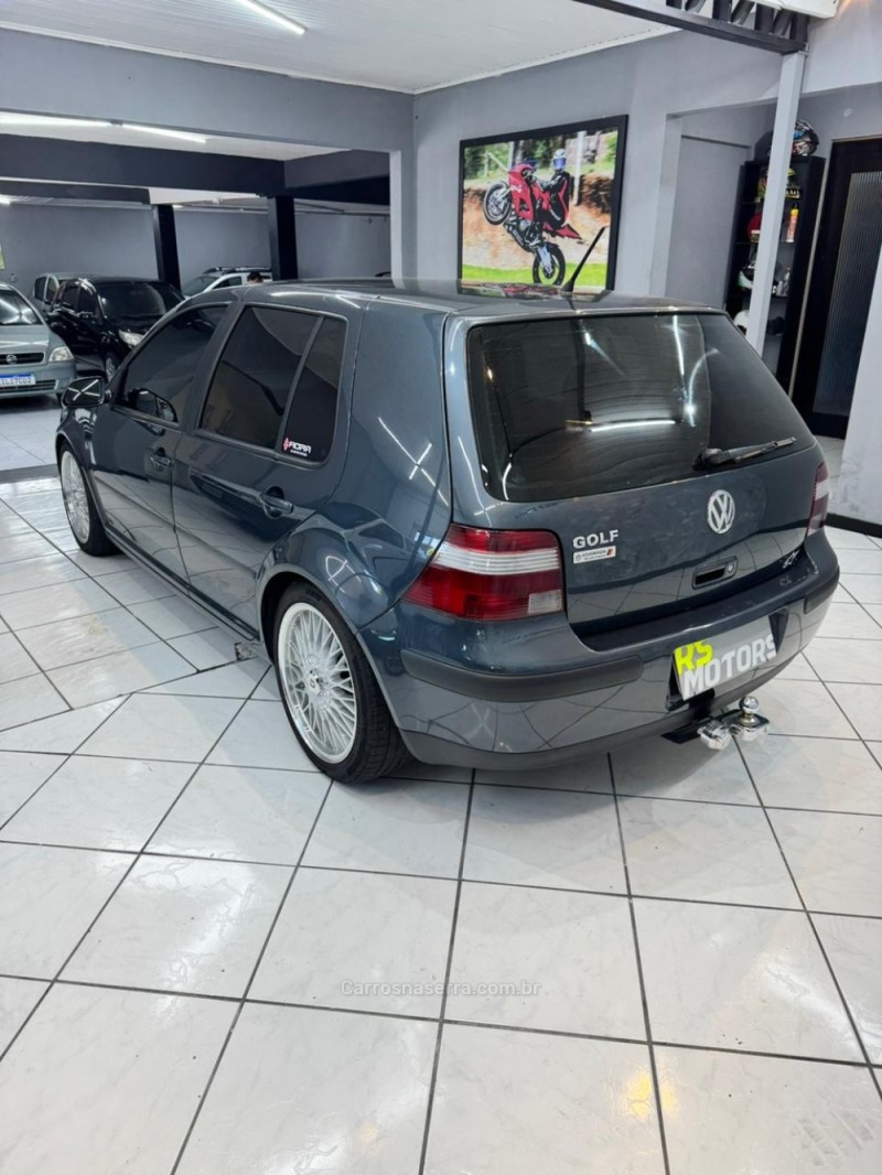 GOLF 1.6 SR GASOLINA 4P MANUAL - 2001 - CAXIAS DO SUL