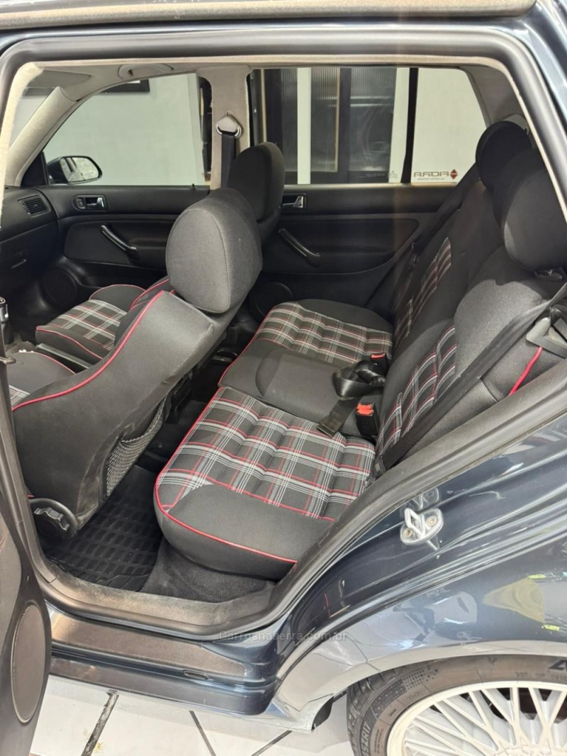 GOLF 1.6 SR GASOLINA 4P MANUAL - 2001 - CAXIAS DO SUL