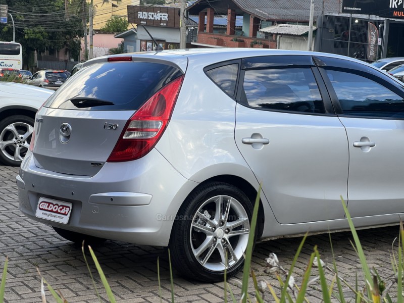 I30 2.0 MPI 16V GASOLINA 4P MANUAL - 2010 - CAMPO BOM