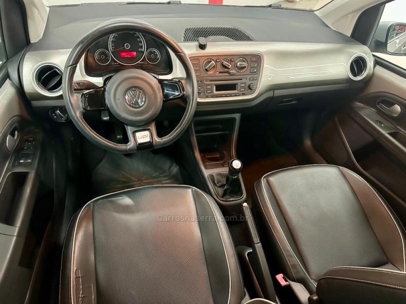 UP 1.0 CROSS T.FLEX 12V 4P MANUAL - 2015 - CAXIAS DO SUL