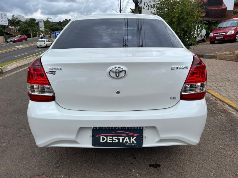 ETIOS 1.5 X PLUS SEDAN 16V FLEX 4P AUTOMÁTICO - 2021 - DOIS IRMãOS