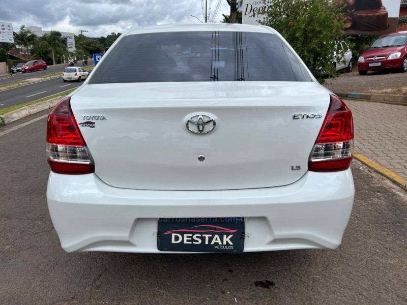 ETIOS 1.5 X PLUS SEDAN 16V FLEX 4P AUTOMÁTICO - 2021 - DOIS IRMãOS