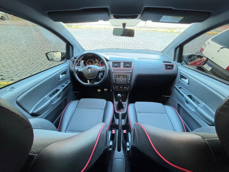 FOX 1.6 MI ROCK IN RIO 8V FLEX 4P MANUAL - 2016 - SãO FRANCISCO DE PAULA