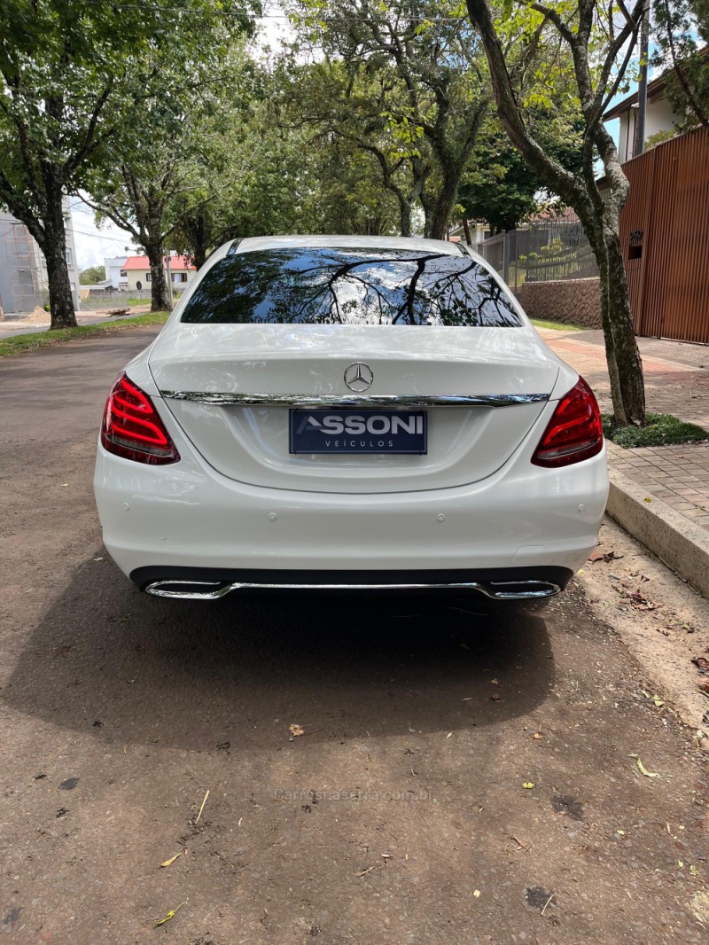 C 180 1.6 CGI AVANTGARDE 16V TURBO GASOLINA 4P AUTOMÁTICO - 2015 - ERECHIM
