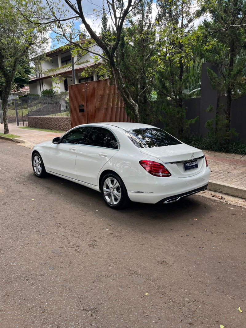 C 180 1.6 CGI AVANTGARDE 16V TURBO GASOLINA 4P AUTOMÁTICO - 2015 - ERECHIM
