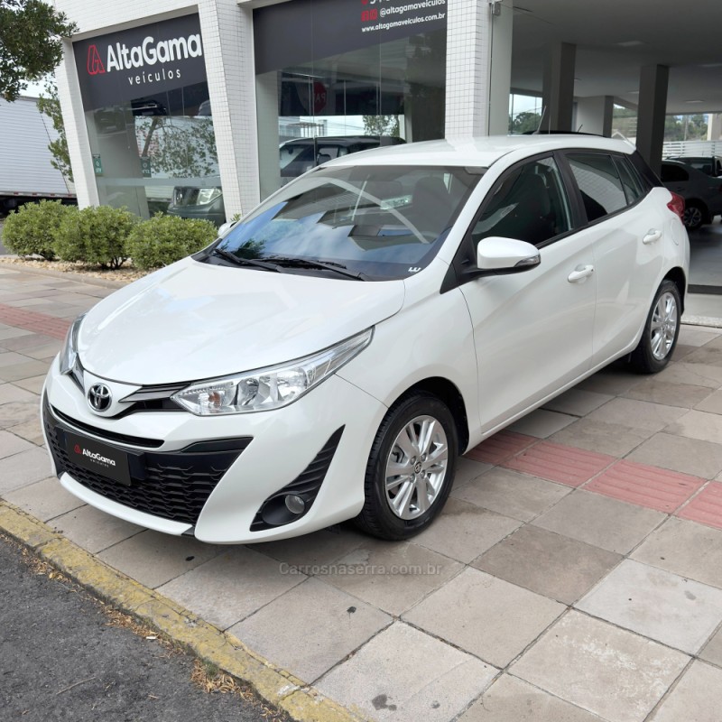 yaris 1.3 16v flex xl plus tech multidrive17 2019 flores da cunha