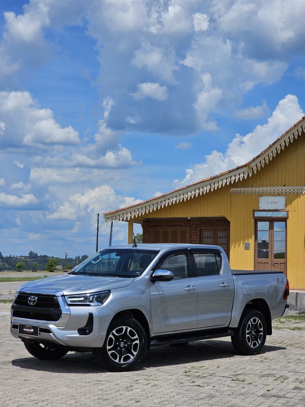 HILUX 2.8 SRX 4X4 CD 16V DIESEL 4P AUTOMÁTICO - 2023 - ANTôNIO PRADO