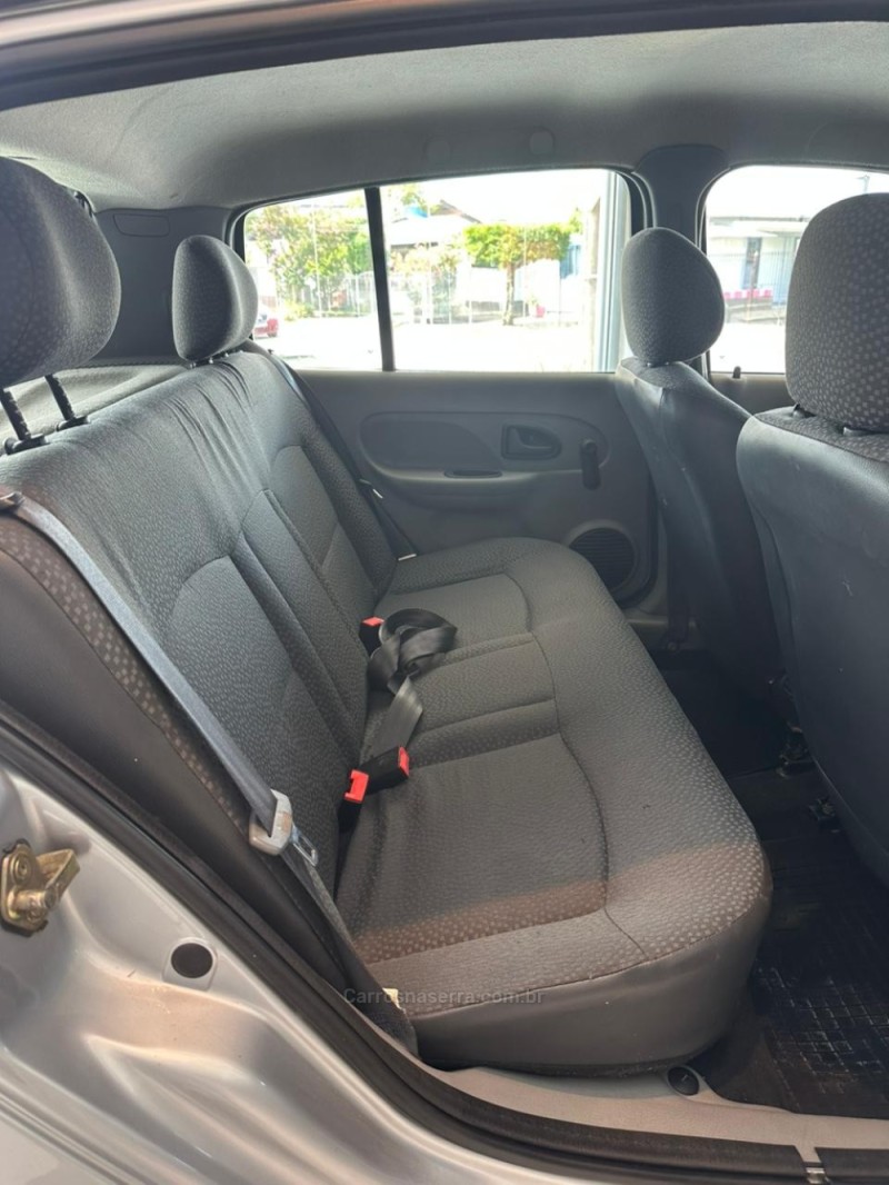 CLIO 1.0 AUTHENTIQUE 8V GASOLINA 4P MANUAL - 2006 - CAXIAS DO SUL