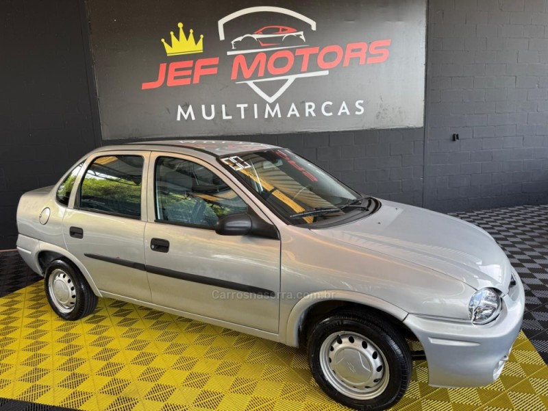 CORSA 1.0 MPFI CLASSIC SEDAN 8V GASOLINA 4P MANUAL - 2000 - CAXIAS DO SUL
