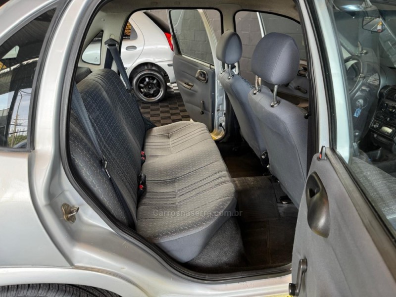 CORSA 1.0 MPFI CLASSIC SEDAN 8V GASOLINA 4P MANUAL - 2000 - CAXIAS DO SUL