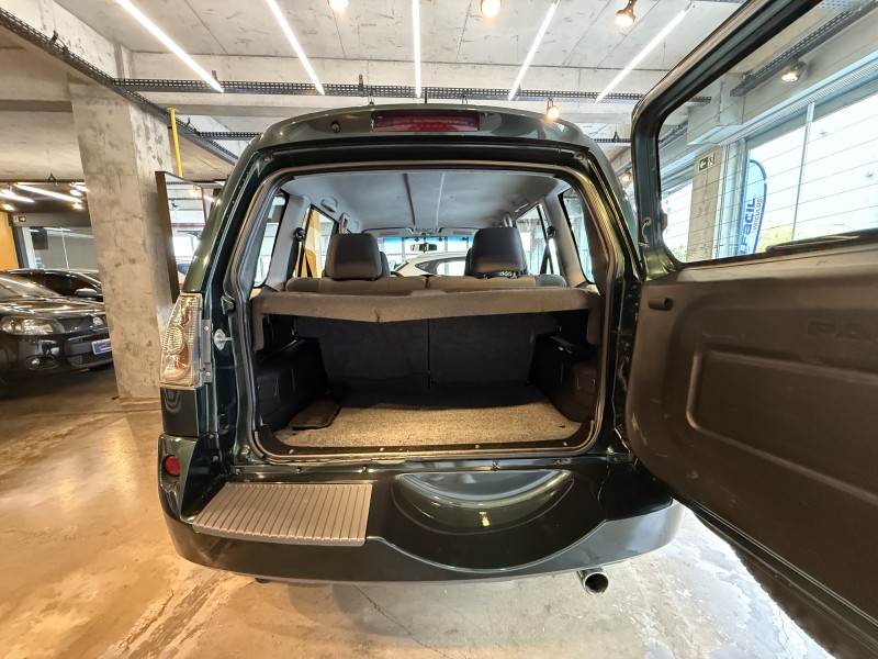 PAJERO TR4 2.0 O NEILL 4X4 16V 140CV FLEX 4P AUTOMÁTICO - 2015 - BENTO GONçALVES