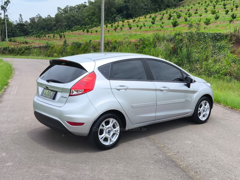 FIESTA 1.6 SE HATCH 16V FLEX 4P AUTOMÁTICO - 2015 - CAXIAS DO SUL