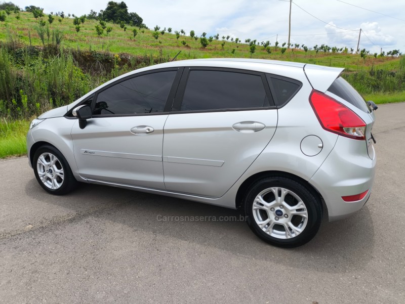 FIESTA 1.6 SE HATCH 16V FLEX 4P AUTOMÁTICO - 2015 - CAXIAS DO SUL