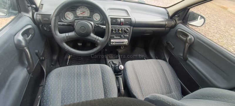 CORSA 1.0 EFI WIND 8V GASOLINA 4P MANUAL - 2000 - IVOTI