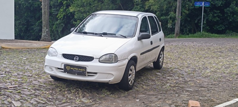 CORSA 1.0 EFI WIND 8V GASOLINA 4P MANUAL - 2000 - IVOTI