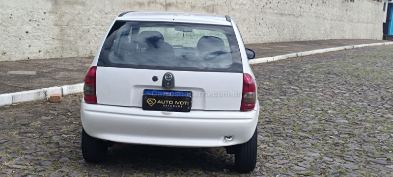 CORSA 1.0 EFI WIND 8V GASOLINA 4P MANUAL - 2000 - IVOTI