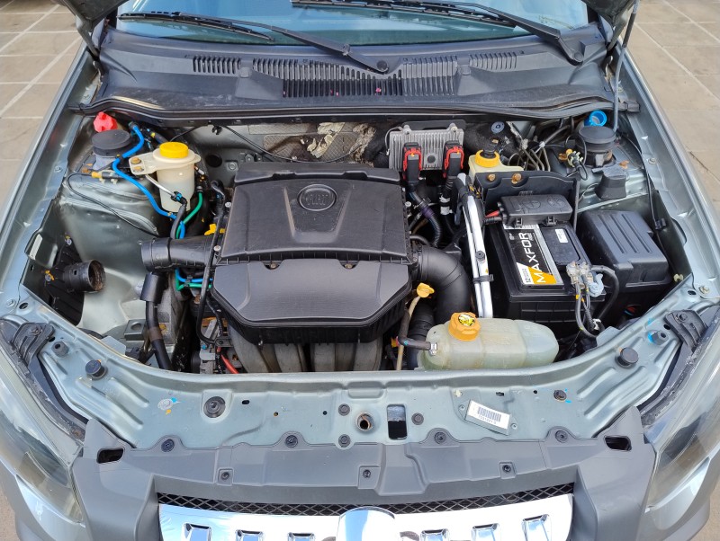 PALIO 1.8 MPI ADVENTURE WEEKEND ITALIA 16V FLEX MANUAL - 2012 - VACARIA