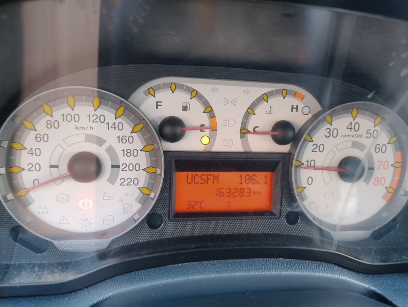 PALIO 1.8 MPI ADVENTURE WEEKEND ITALIA 16V FLEX MANUAL - 2012 - VACARIA