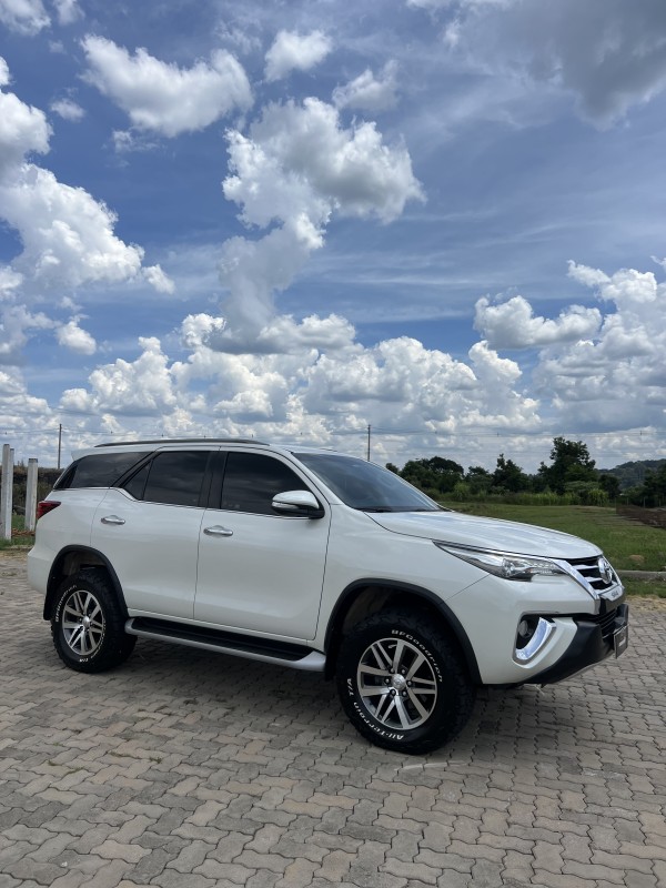 HILUX SW4 2.8 SRX 4X4 16V TURBO INTERCOOLER DIESEL 4P AUTOMÁTICO - 2017 - ANTôNIO PRADO