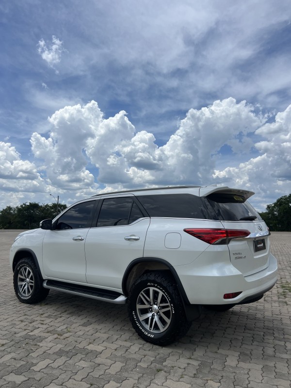 HILUX SW4 2.8 SRX 4X4 16V TURBO INTERCOOLER DIESEL 4P AUTOMÁTICO - 2017 - ANTôNIO PRADO