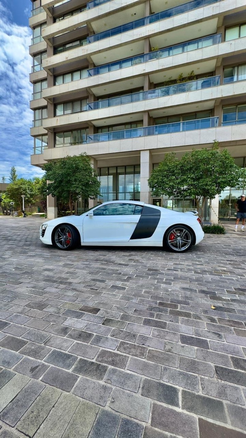 R8 4.2 FSI QUATTRO V8 32V GASOLINA 2P R-TRONIC - 2013 - CAXIAS DO SUL