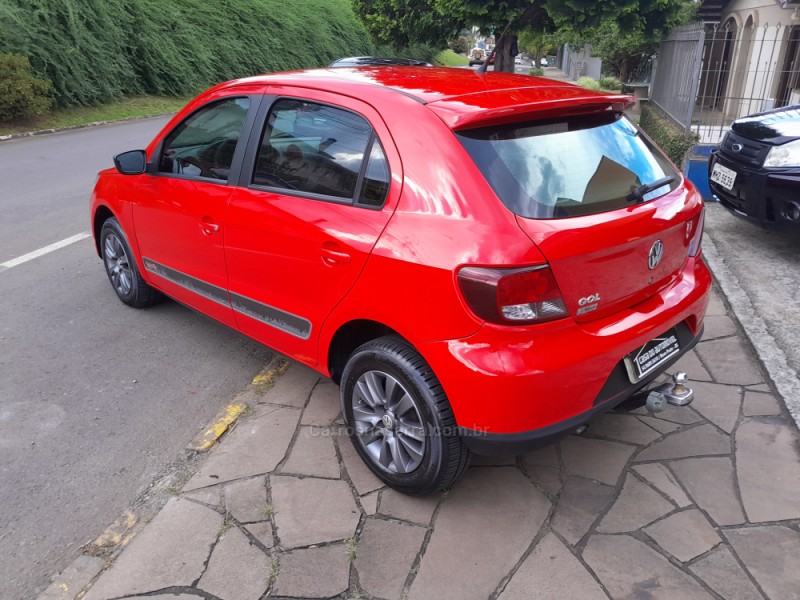 GOL 1.0 MI ROCK IN RIO 8V FLEX 4P MANUAL - 2012 - NOVA PRATA