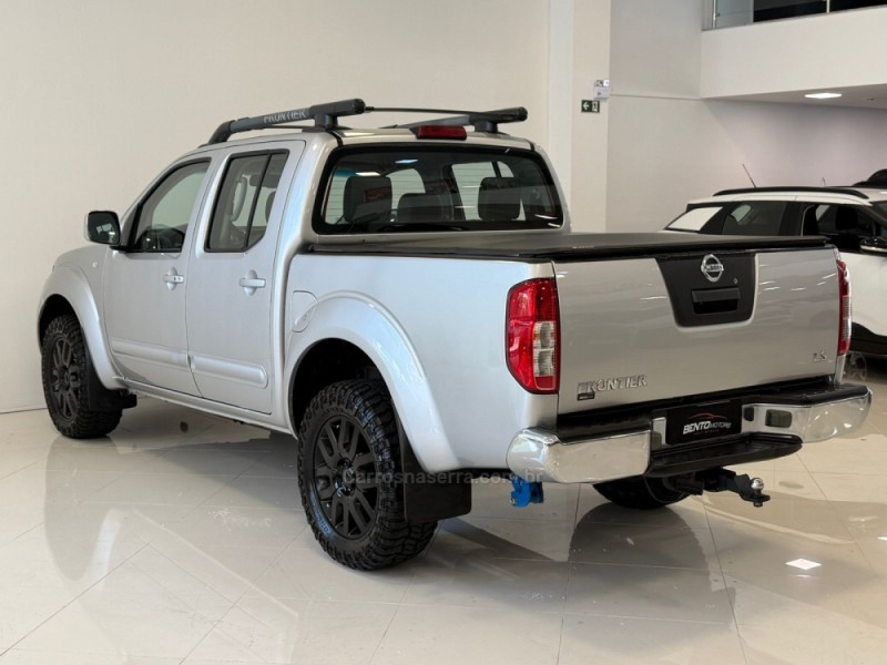 FRONTIER 2.5 SL 4X4 CD TURBO ELETRONIC DIESEL 4P AUTOMÁTICO - 2014 - BENTO GONçALVES