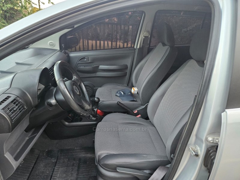 FOX 1.0 MI PLUS 8V FLEX 4P MANUAL - 2005 - VERANóPOLIS