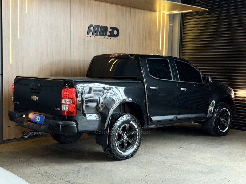 S10 2.4 MPFI ADVANTAGE 4X2 CD 8V FLEX 4P MANUAL - 2017 - LAJEADO